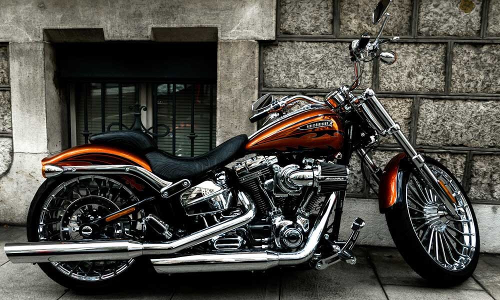 Beautiful Harley-Davidson bike in black and orange