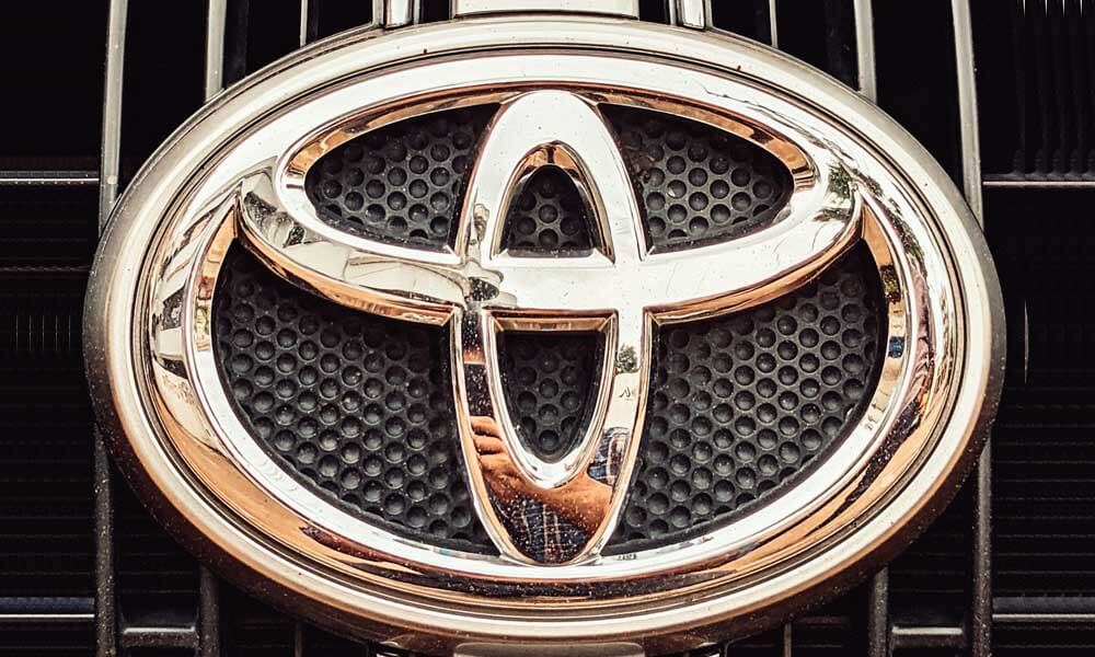 Toyota logo in chrome on car grille